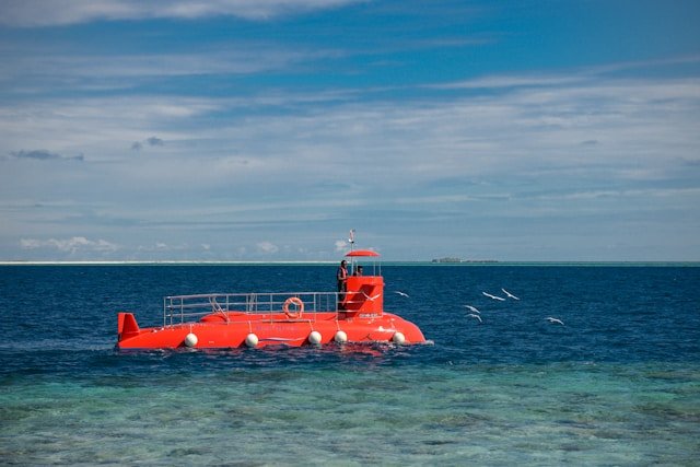 Semi submarine In Havelock Island